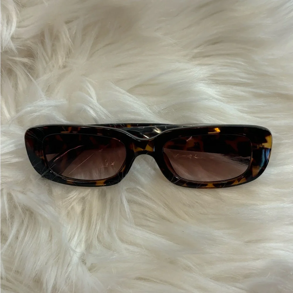 NEW TRENDY BLACK AND BROWN SUNGLASSES-2 PAIRS